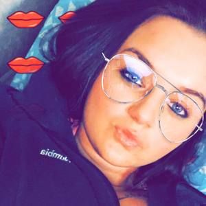 Meet your Posher, Lacy